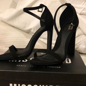 Pointed toe heeled sandals